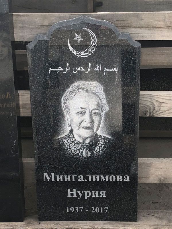 Памятник №006 из карельского гранита — фото 4