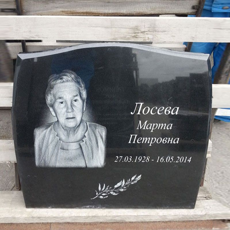 Памятник №052 из черного гранита — фото 2